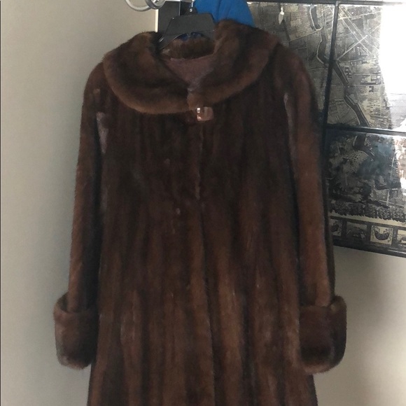 European Mink Coat - Picture 3 of 6